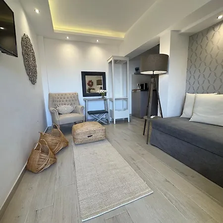 Appartement Deluxe Dina *