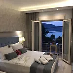 Deluxe Dina * 斯卡拉伯塔麦斯