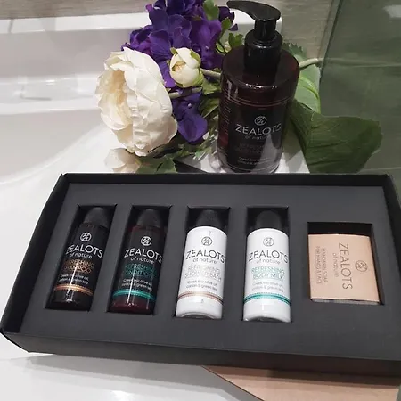Deluxe Dina Skala Potamias