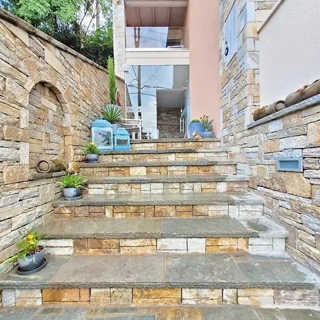 Deluxe Dina Apartament